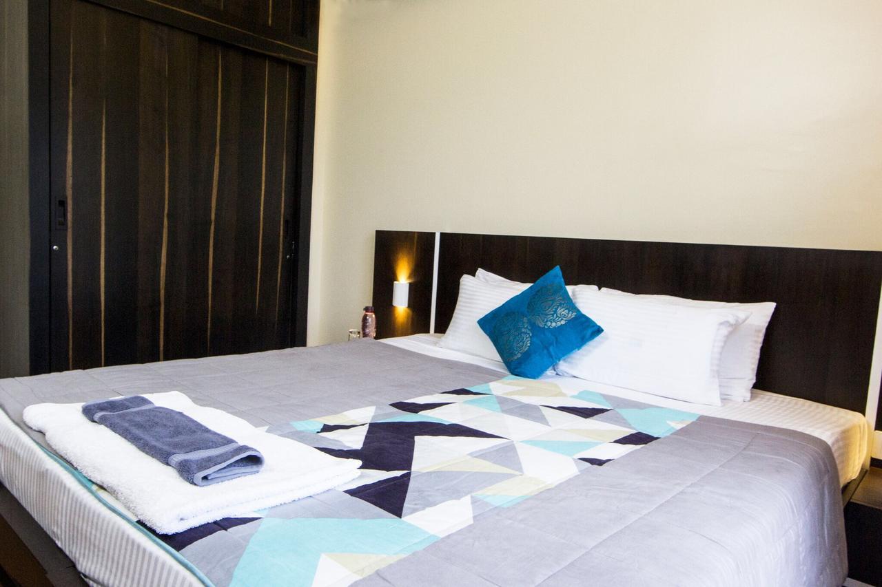 Bed and Breakfast Amanora Park Town à Pune Extérieur photo